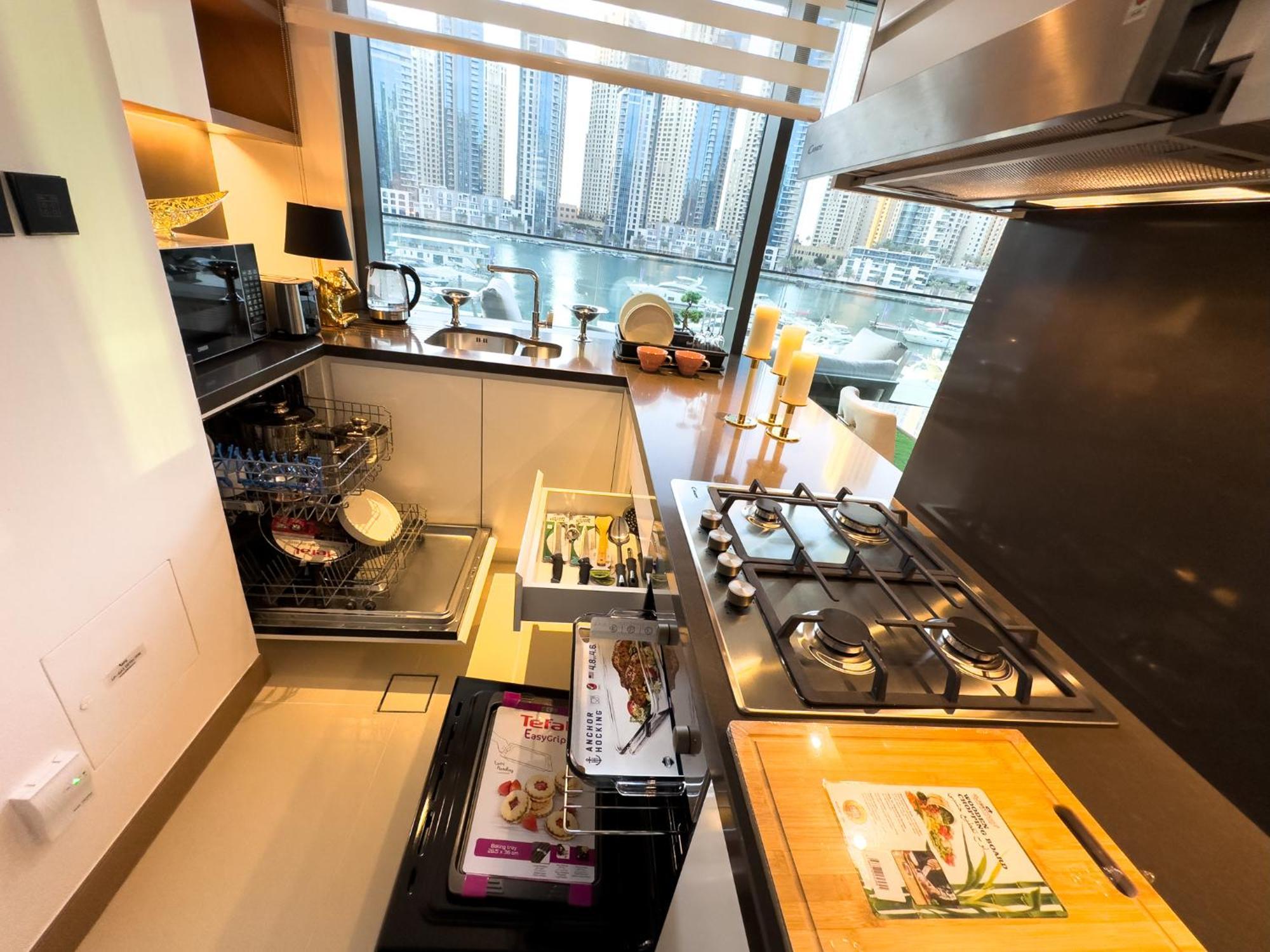 Vida Dubai Marina & Yacht Club , Hotel And Residences , Luxurious 2Br Exterior photo